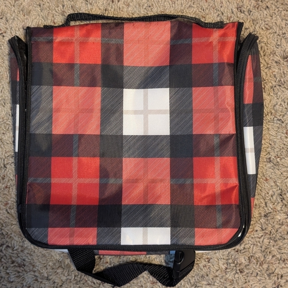 Travel Case Gym Cosmetics Bag NWOT